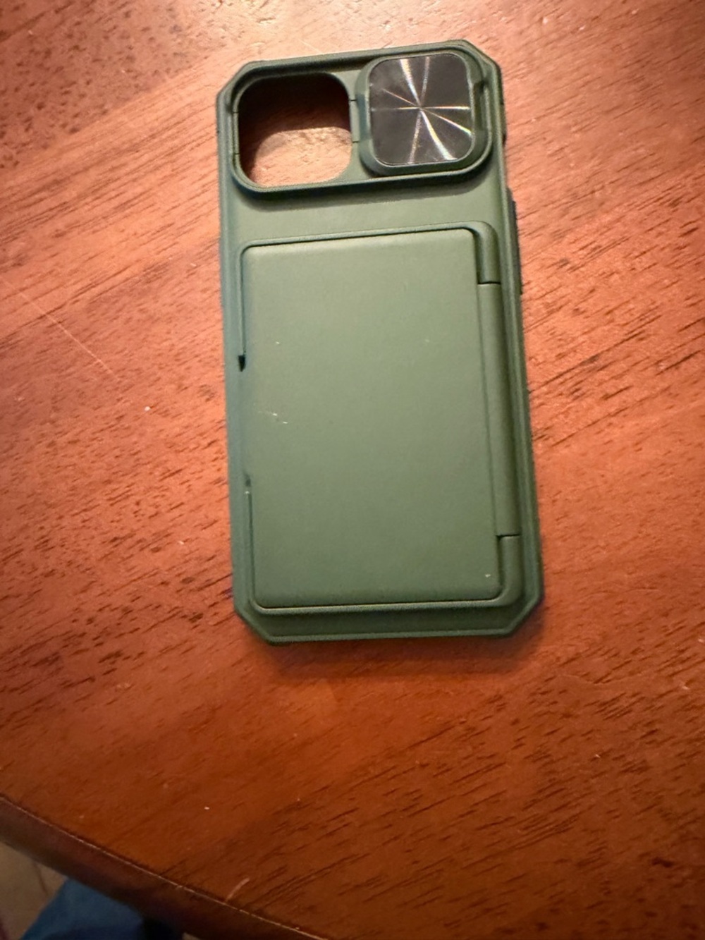 Slim Green Protective Phone Case with Built-In Camera Cover and Kickstand - Picture 1 of 7